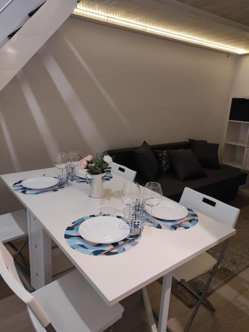 Appartamento Duomo Porta Venezia Mini Loft Con Wifi E Netflix Milano Esterno foto