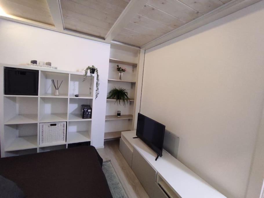 Appartamento Duomo Porta Venezia Mini Loft Con Wifi E Netflix Milano Esterno foto