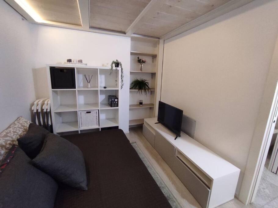 Appartamento Duomo Porta Venezia Mini Loft Con Wifi E Netflix Milano Esterno foto