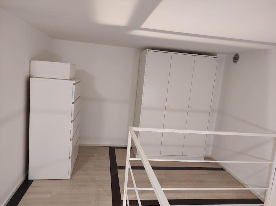 Appartamento Duomo Porta Venezia Mini Loft Con Wifi E Netflix Milano Esterno foto